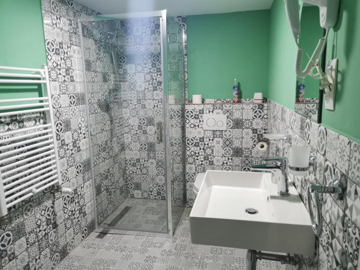 Tempo City Apartman Budapest Exteriör bild