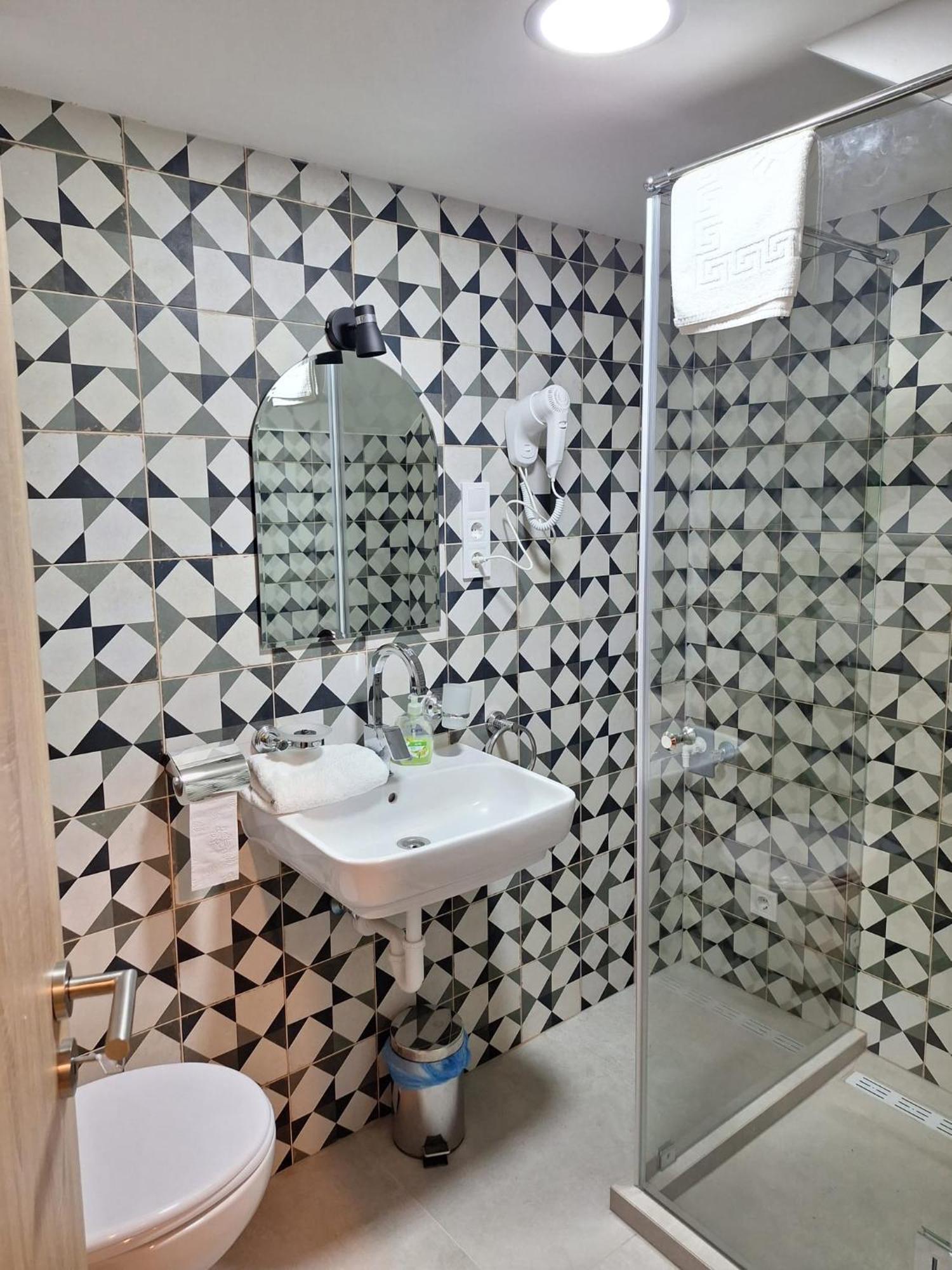 Tempo City Apartman Budapest Exteriör bild